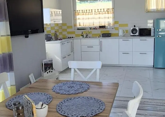 Villove رايتشا